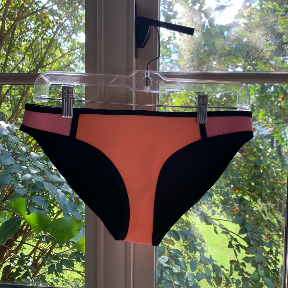 Triangl Pink/Orange Size Medium Bikini Bottoms